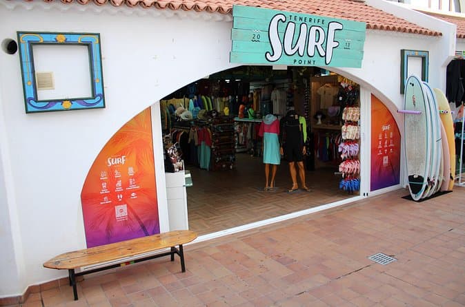Clase de surf en grupo en Playa de las Américas, Tenerife - 7