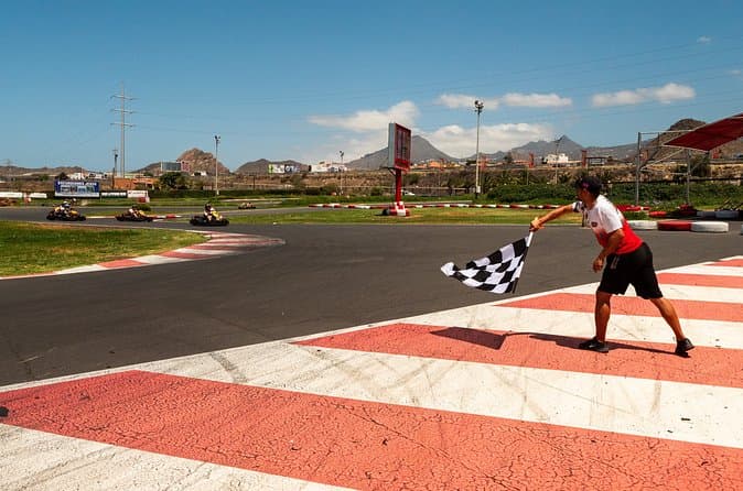 Alquiler de Karts en Tenerife Diversión para Todas las Edades - 8