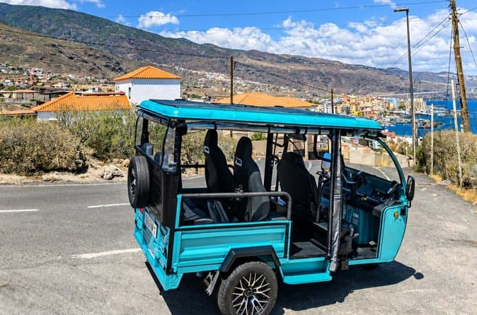 Candelaria en Tuk Tuk Eléctrico Historia Mar y Cultura 50 min - 7