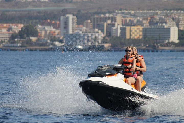 AVENTURA EN MOTO DE AGUA - 2