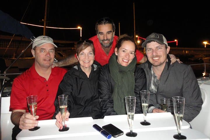 El mejor equipo https://media-cdn.tripadvisor.com/media/attractions-splice-spp-720x480/09/94/68/b6.jpg - 3