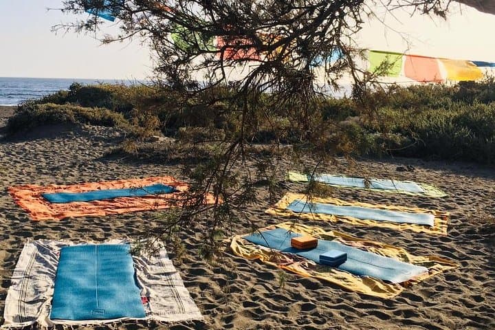 Yoga en la playa en Tenerife - 8