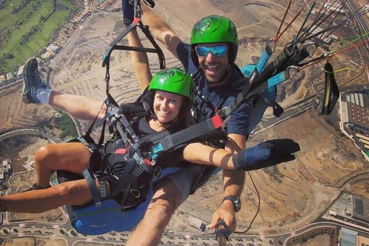 Experiencia básica de vuelo en parapente en Tenerife con recogida - 3