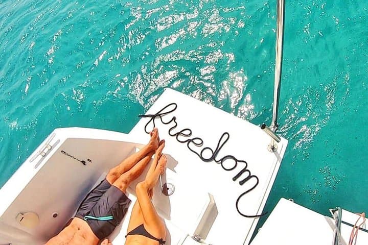 TOUR EN CRUCERO POR EL OCÉANO EN CATAMARÁN, ¡Alimentos y bebidas incluidos! - 4