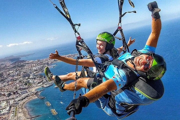 Vuelo en Parapente con Videos/Fotos, Camiseta y Cava - 4