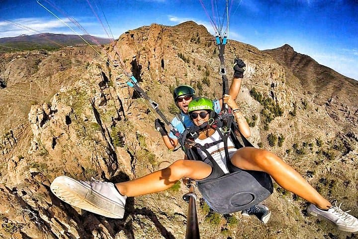 Vuelo en Parapente con Videos/Fotos, Camiseta y Cava - 7