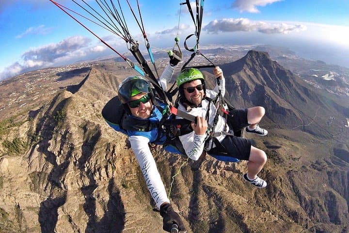 Vuelo en Parapente con Videos/Fotos, Camiseta y Cava - 3