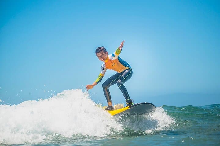 Lección de surf familiar privada - 6