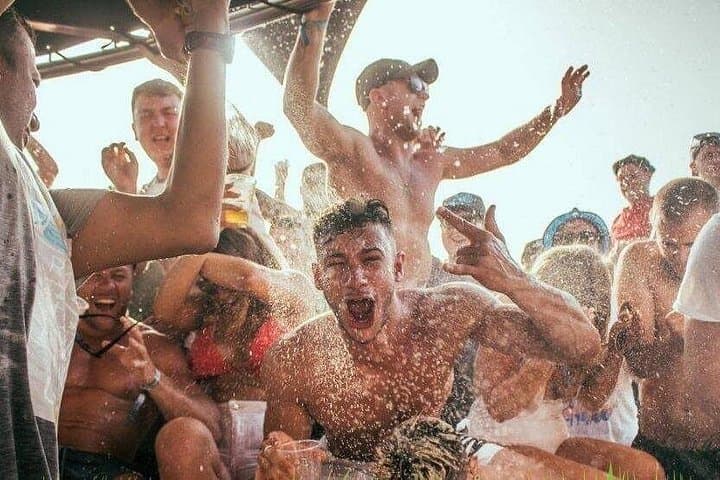 Utopía Boat Party y Utopía Pool Party. Entrada de 2 días. - 2