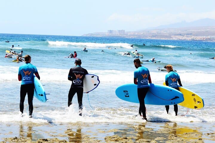 Clase de Surf Grupal en Playa de Las Américas con Fotografías - 5