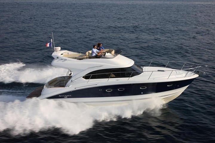 Barco de motor de lujo privado 6 y 8 horas de alquiler de día completo - 2