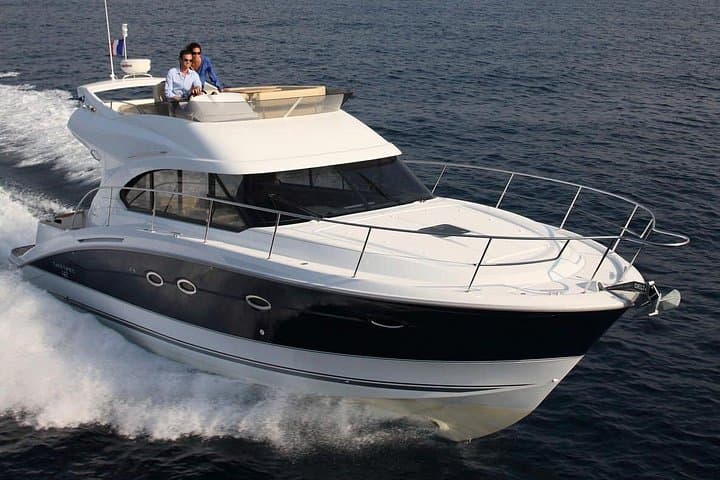 Crucero privado al atardecer de 2 horas en un lujoso barco a motor con bebidas - 3