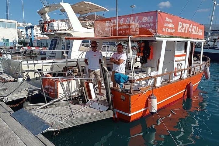 Tour Privado de 3 Horas en Barco Accesible en Islas Canarias - 1