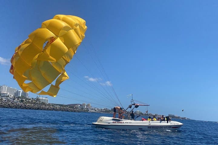 Vuelos de Parasailing en la Costa de Adeje en Tenerife - 3