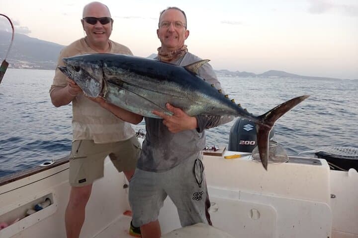 Viaje charter de pesca de clase mundial en Tenerife - 3