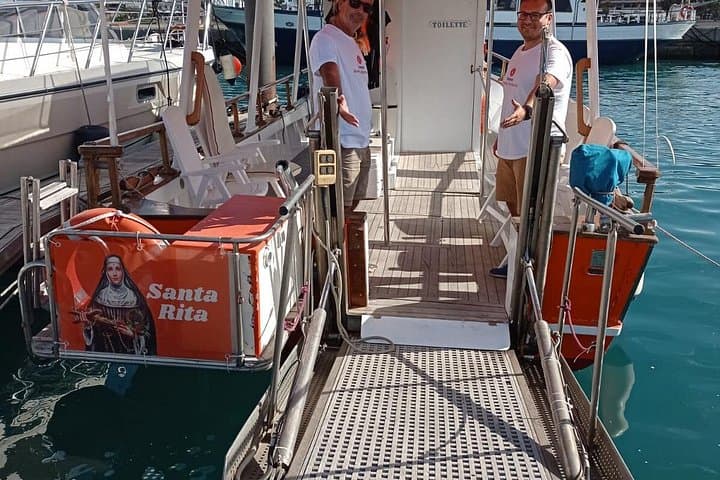 Tour Privado de 3 Horas en Barco Accesible en Islas Canarias - 4