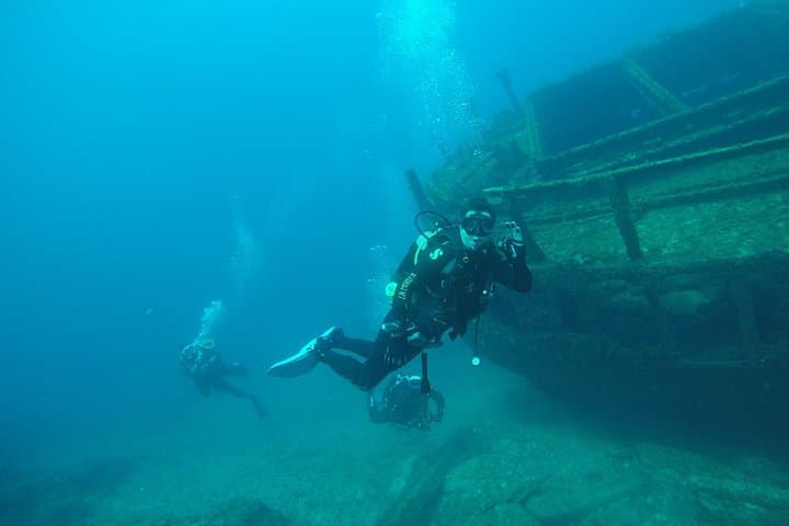 Descubrimiento privado de buceo para principiantes desde un barco - 3