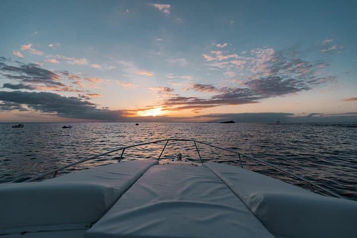 Alquiler de barcos privados de lujo al atardecer VIP de 2 horas en Tenerife - 6