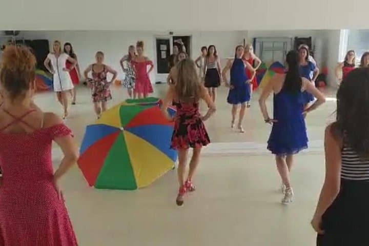 Salsa y Bachata: ¿Experiencia de baile al atardecer o clase privada? - 8