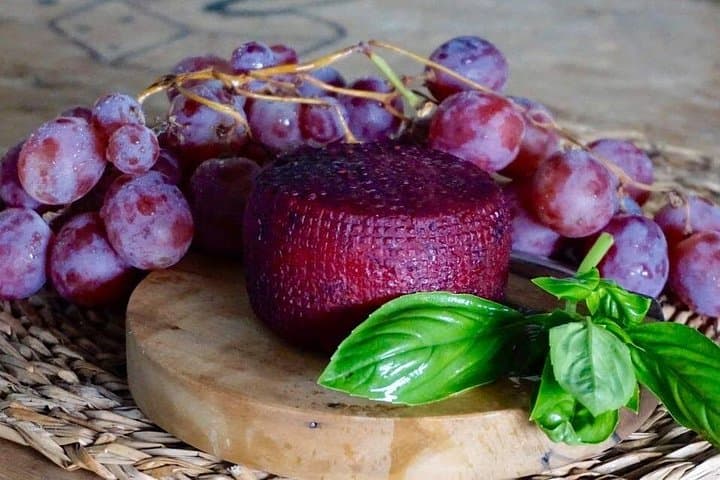 Visita Guiada Fábrica de Quesos Montesdeoca - Cata de Quesos y Vinos - 7