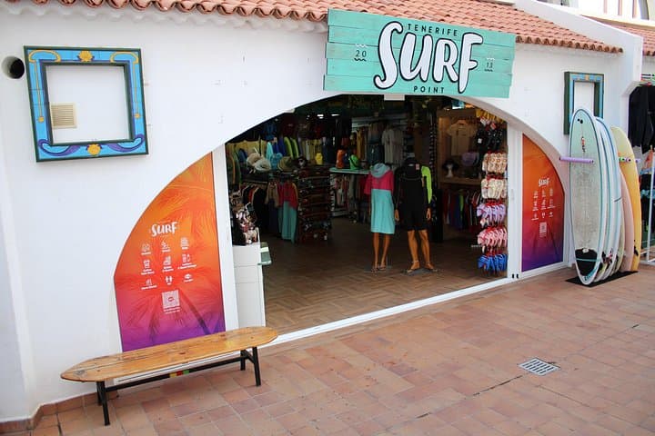 Clase de surf en grupo en Playa de las Américas, Tenerife - 2