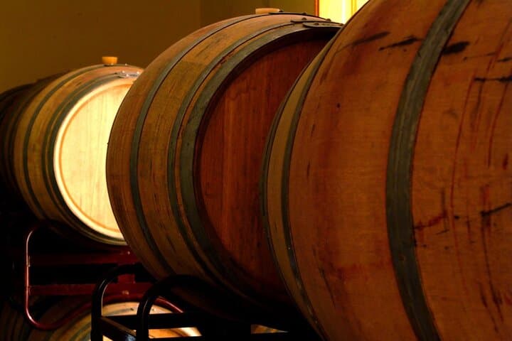 Visita Guiada con Cata de 6 Vinos - 7