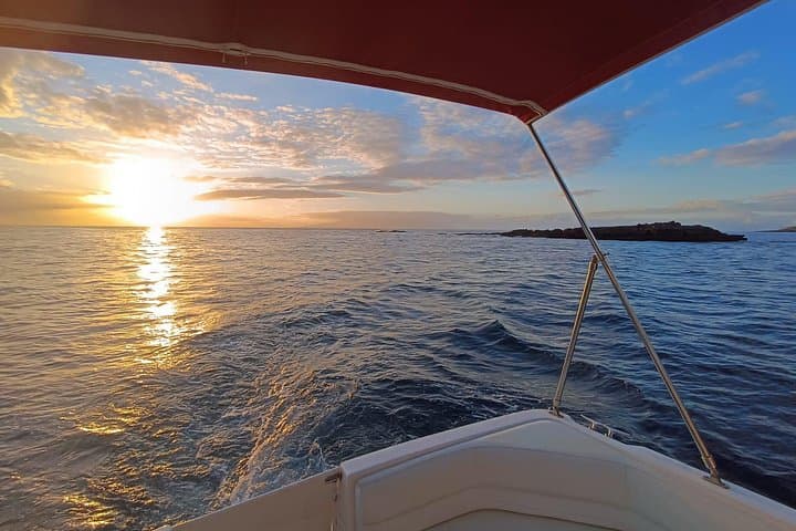 Alquiler de barcos privados de lujo al atardecer VIP de 2 horas en Tenerife - 4