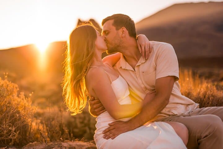Romance al atardecer. - 2
