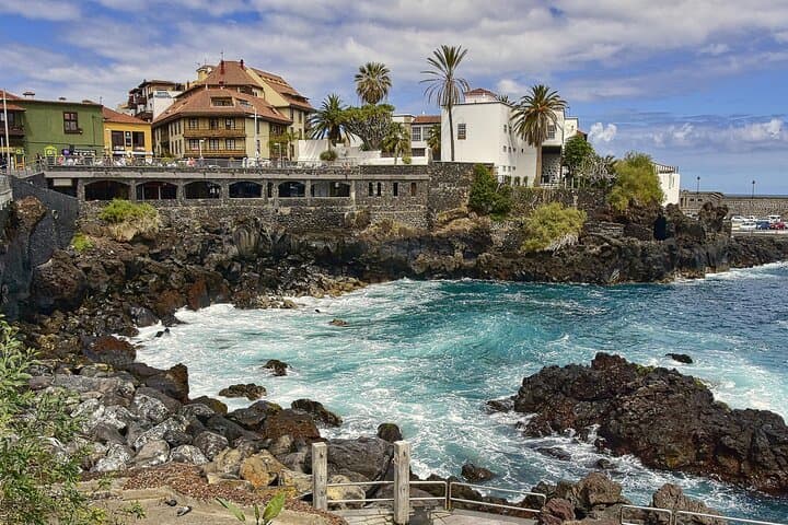 Tesoros del casco antiguo de Puerto de la Cruz: Castillos, murales y vistas al muelle - 5
