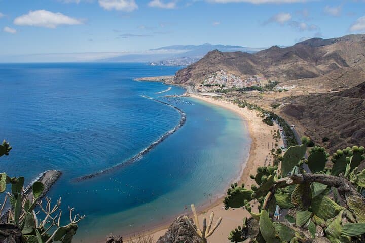 Tesoros del casco antiguo de Puerto de la Cruz: Castillos, murales y vistas al muelle - 6