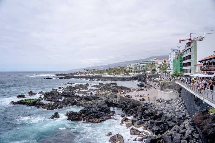 Tesoros del casco antiguo de Puerto de la Cruz: Castillos, murales y vistas al muelle - 8