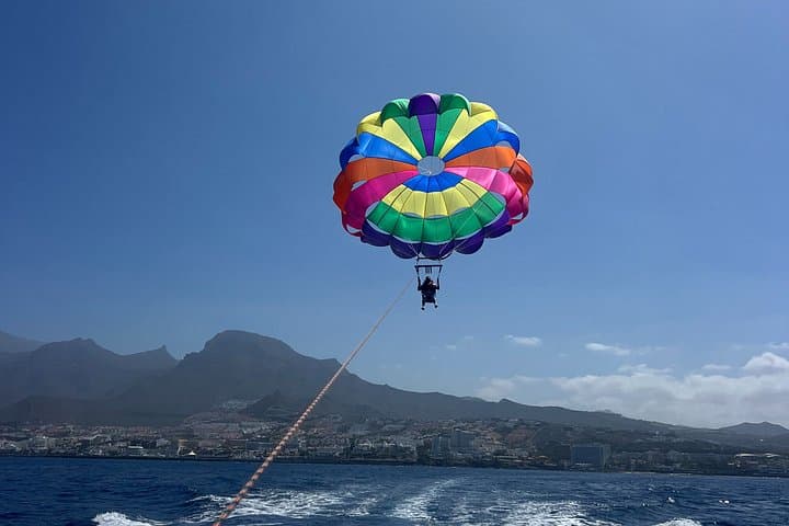 Aventura en Parasailing de Alto Vuelo en Tenerife - 2