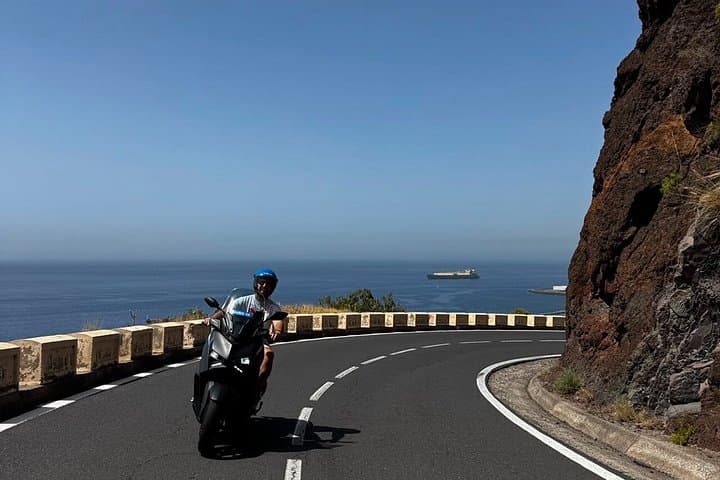 Puerto de la Cruz: Alquila una Scooter 125cc 2 Plazas en Tenerife - 6