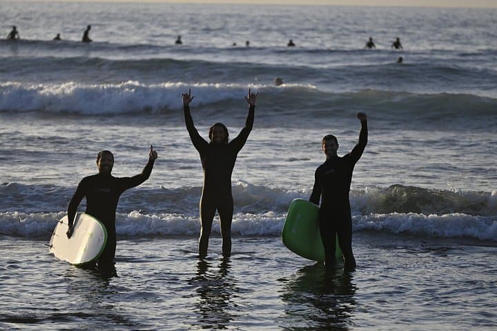 Vive la Experiencia del Surf en playa las Americas - 7