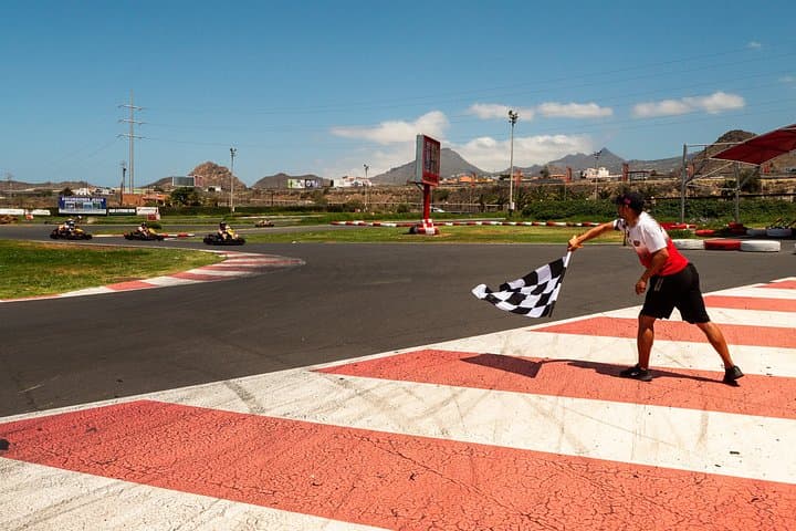 Alquiler de Karts en Tenerife Diversión para Todas las Edades - 2