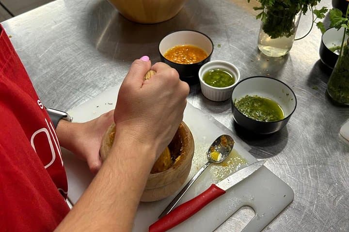 Tenerife : Mojos Canarios & Clase de Cocina Tradicional con vino - 2
