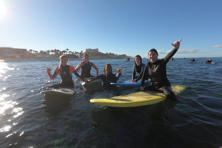 Clases de surf grupales y privadas en Playa de las Américas - 5