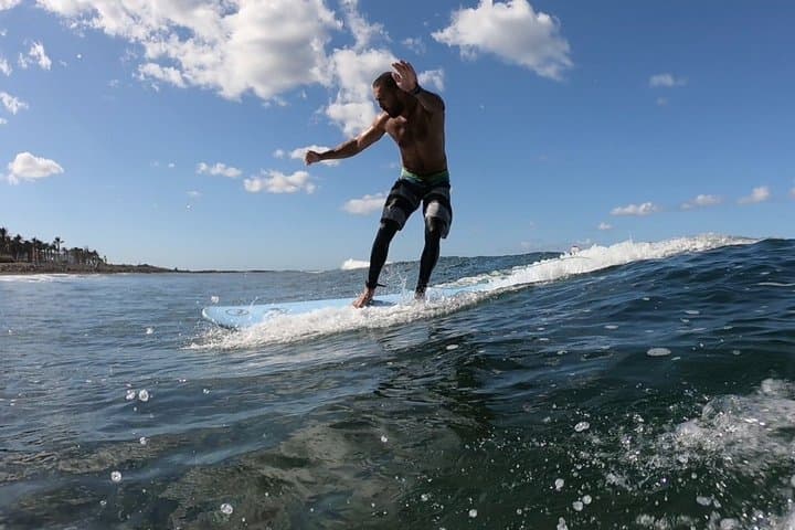 Clases de surf grupales y privadas en Playa de las Américas - 6
