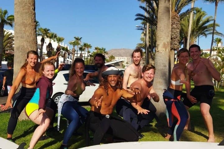 Clases de surf grupales y privadas en Playa de las Américas - 4