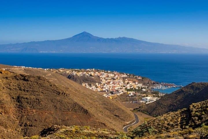 Excursión de un día desde Tenerife a La Gomera Guía en rumano - 1